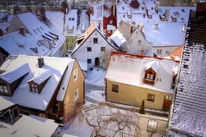 Read more about the article Cold Weather Roof Care Guide